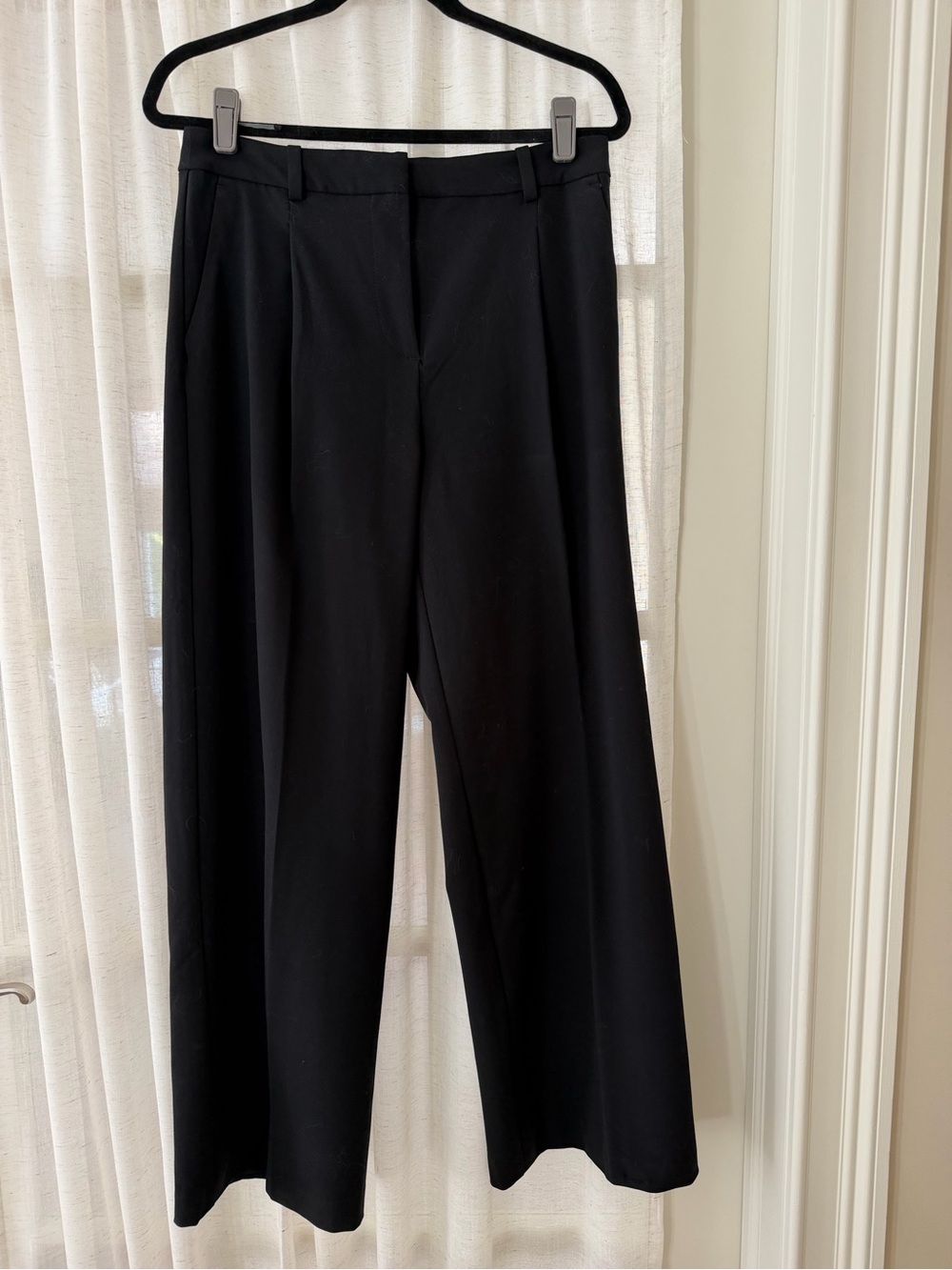Women’s H&M Pleated Trousers